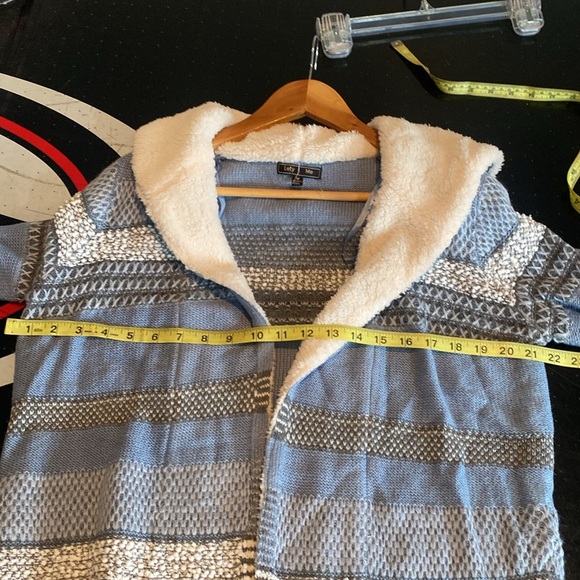 Lety & Me Helsa Stitch Fix Blue Gray Cream Sherpa hooded open front cardigan M - Picture 7 of 7